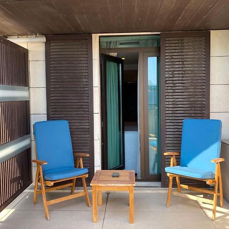 Hotel Doubletree By Hilton Istanbul - Old Town Exterior foto A balcony at the hotel