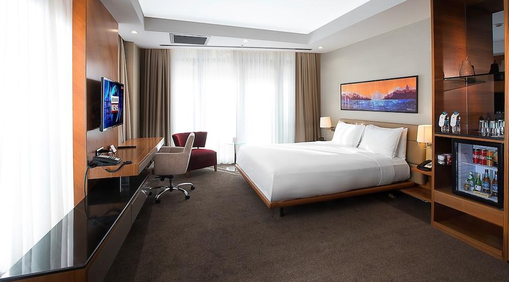 Hotel Doubletree By Hilton Istanbul - Old Town Exterior foto A typical room at the hotel