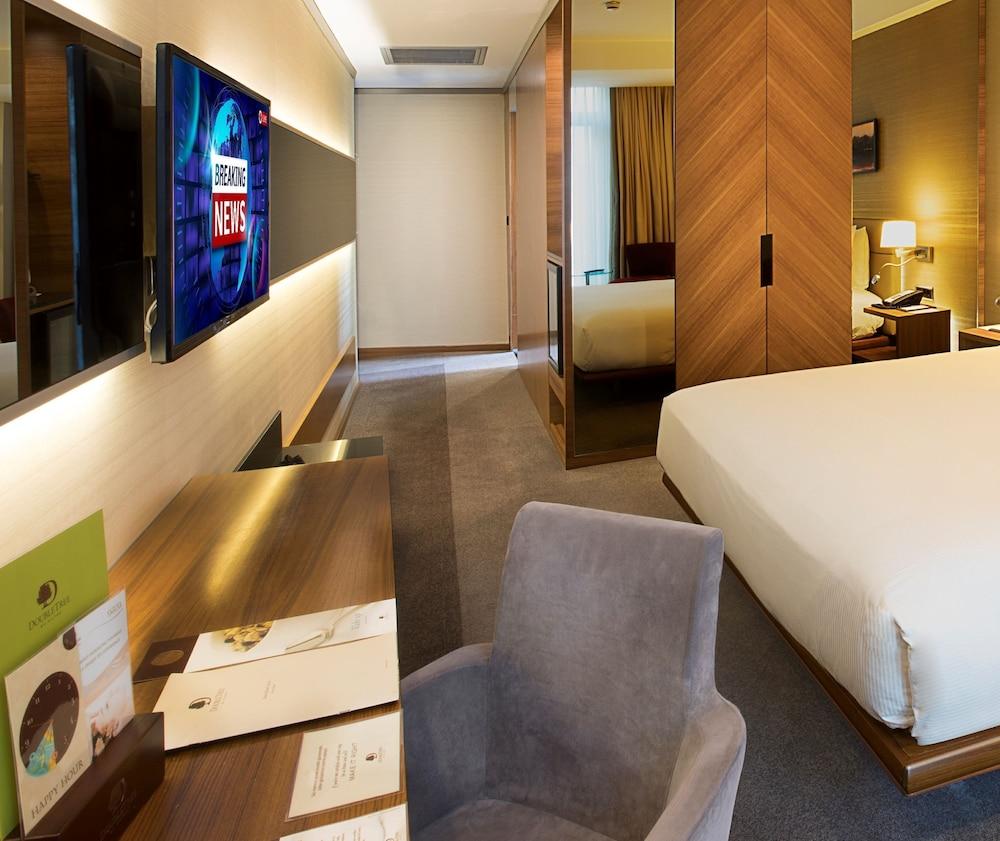 Hotel Doubletree By Hilton Istanbul - Old Town Exterior foto A room at the hotel
