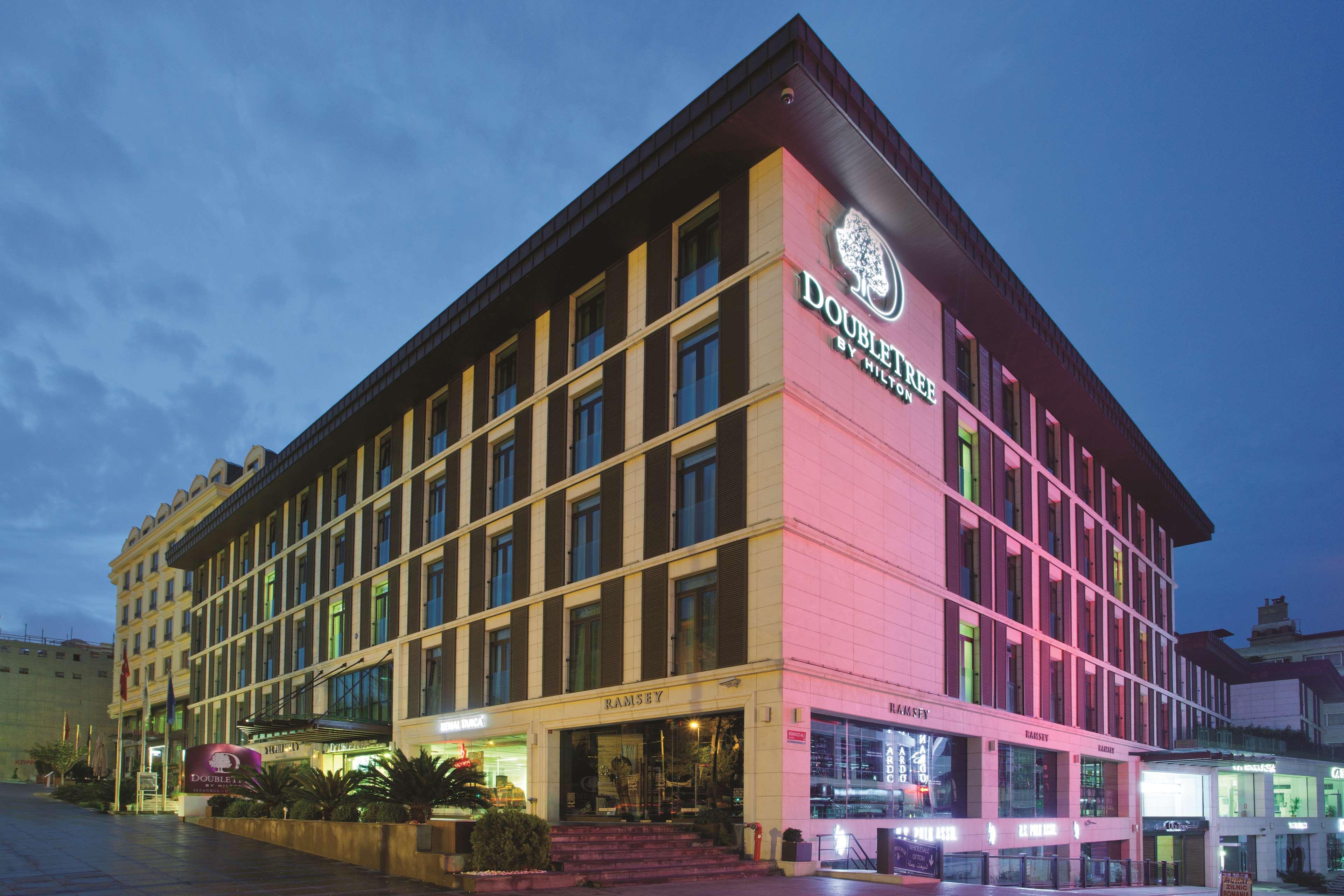 Hotel Doubletree By Hilton Istanbul - Old Town Exterior foto DoubleTree by Hilton Athens