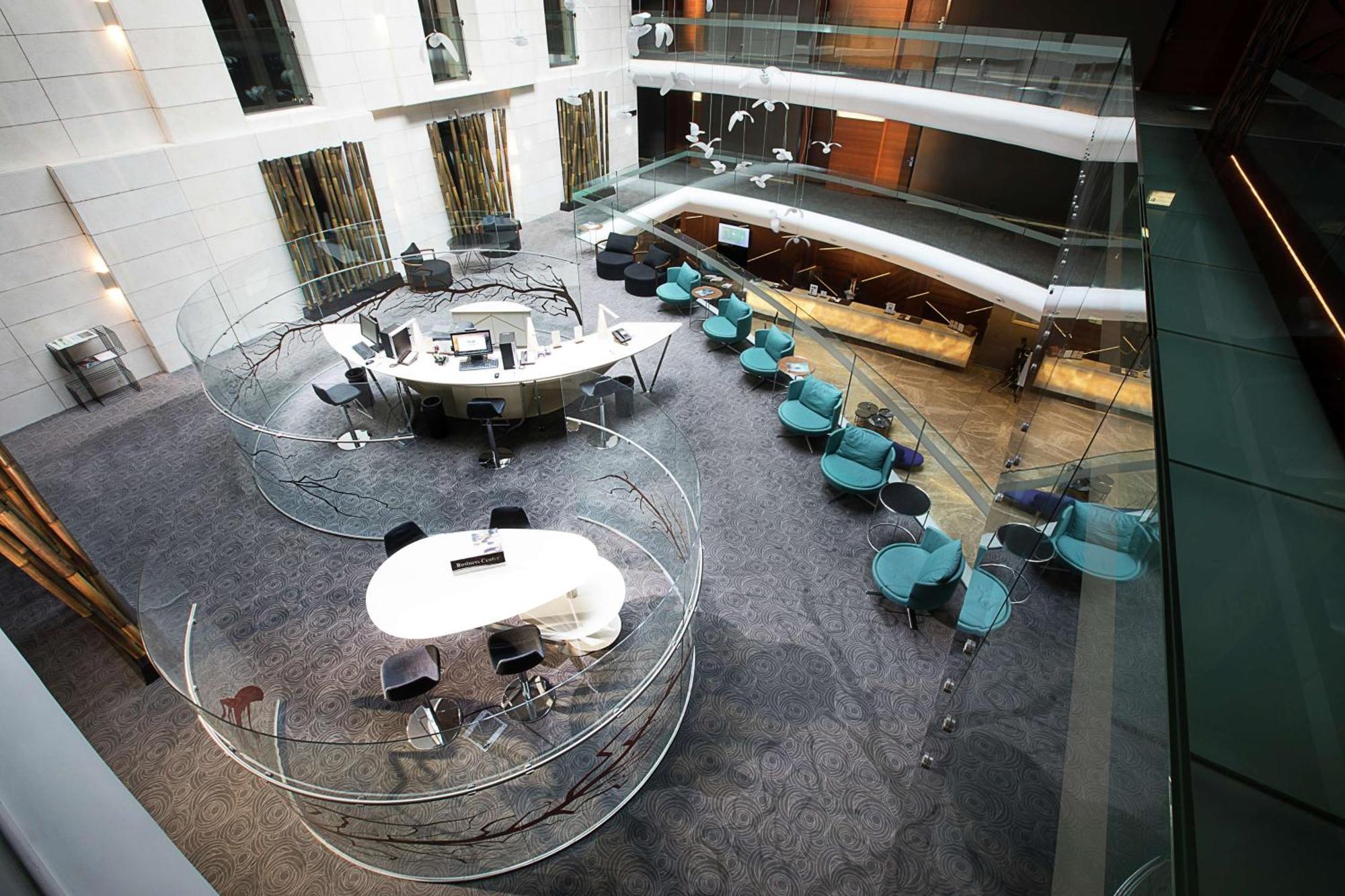 Hotel Doubletree By Hilton Istanbul - Old Town Exterior foto The atrium at the University of Westminster