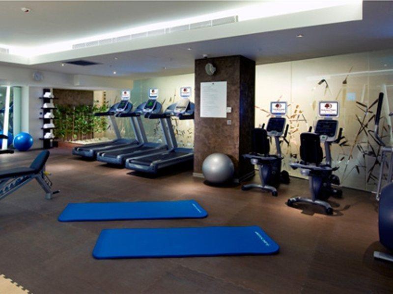 Hotel Doubletree By Hilton Istanbul - Old Town Exterior foto A gym at a hotel