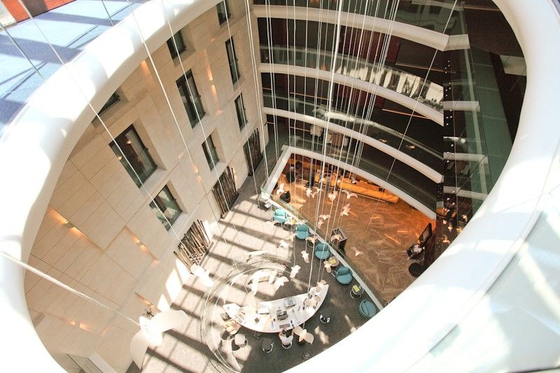Hotel Doubletree By Hilton Istanbul - Old Town Exterior foto The atrium of the new building